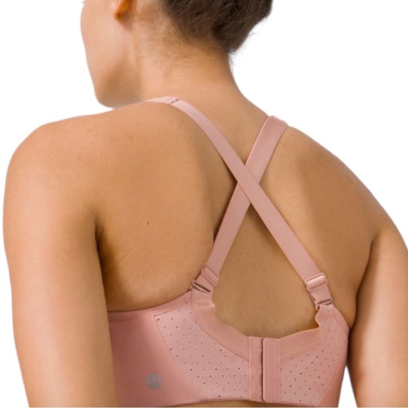 NWOT LULULEMON Run Times High Support Pink Pastel Sports Bra Size 34E / 32DD - Picture 3 of 15